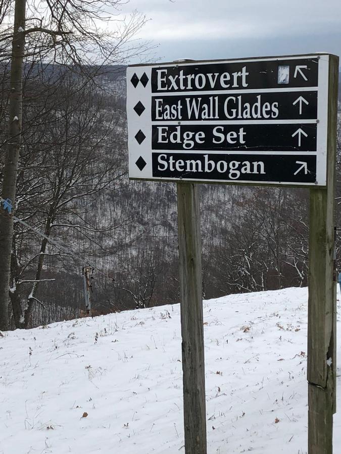 2 Bedroom 2 Bathroom - Blue Knob All Season Resort Condo Claysburg エクステリア 写真